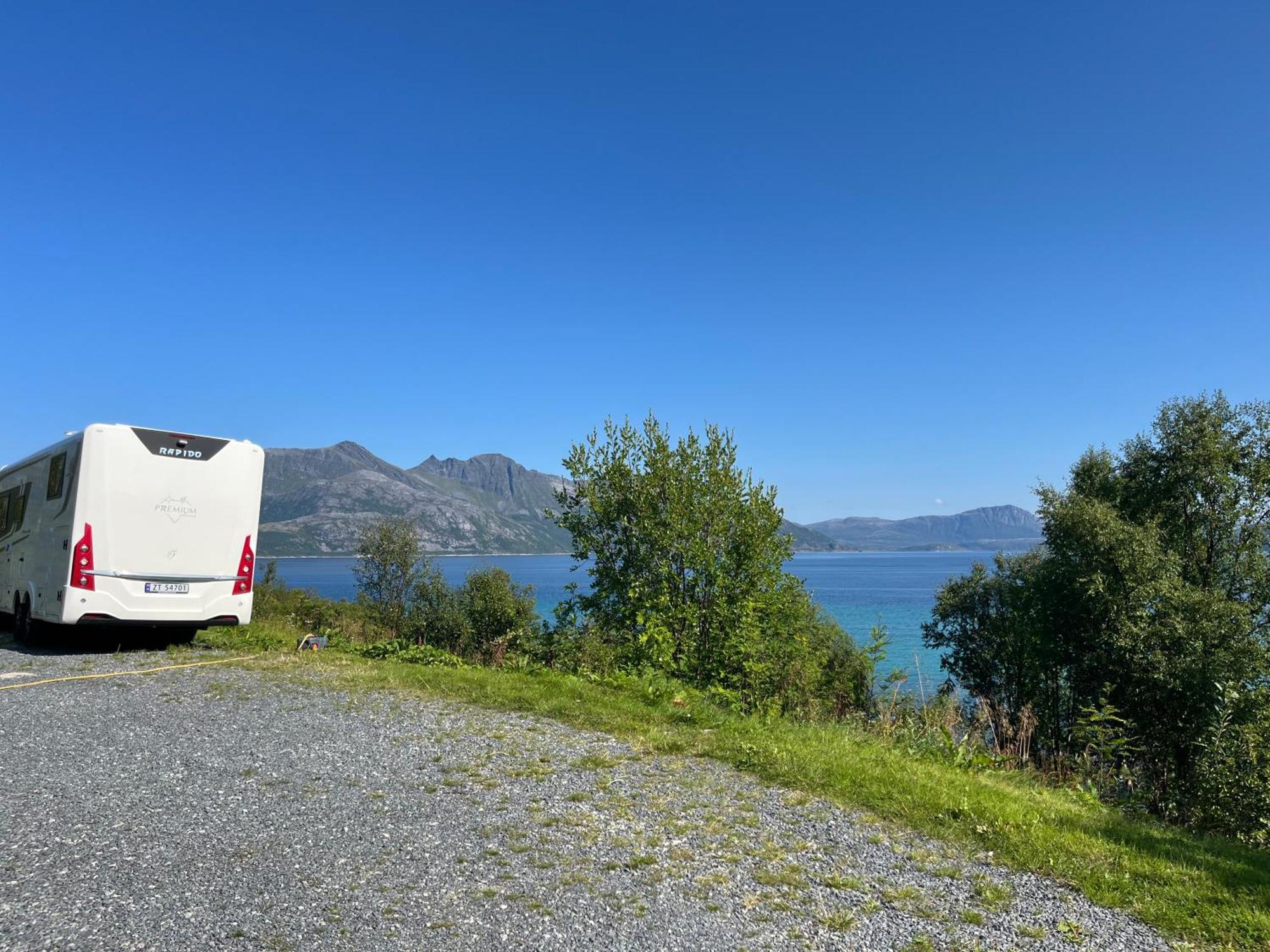 Fantastic View, Quiet And Relaxing By The Sea Villa Kvaloya Buitenkant foto